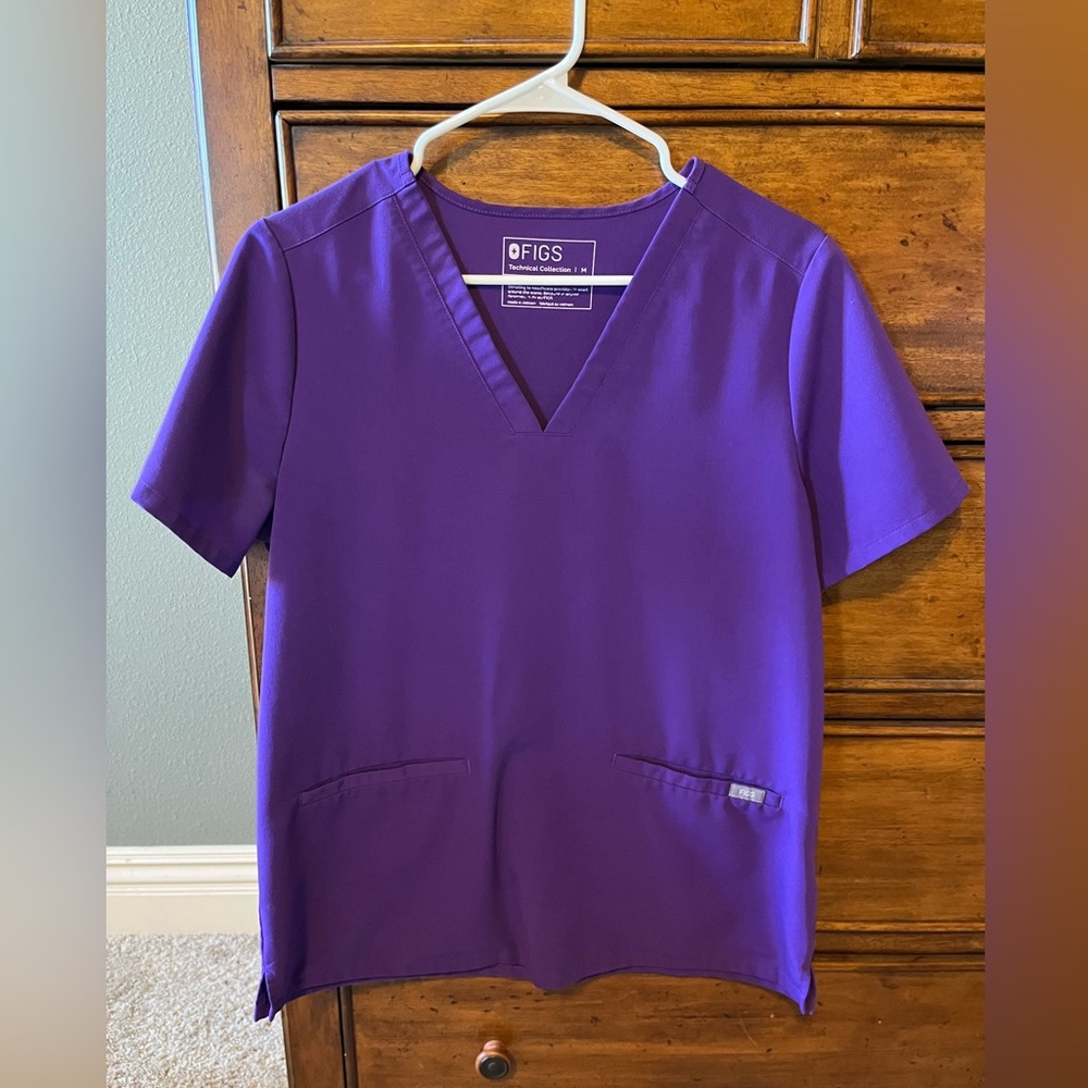 Figs scrub tops; 1 with pockets, 1 flat front